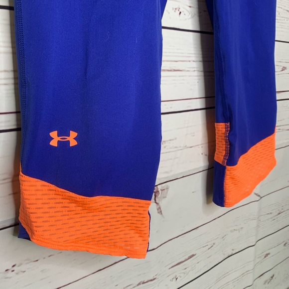 Under Amour | Heat Gear Crop Leggings - Picture 3 of 7